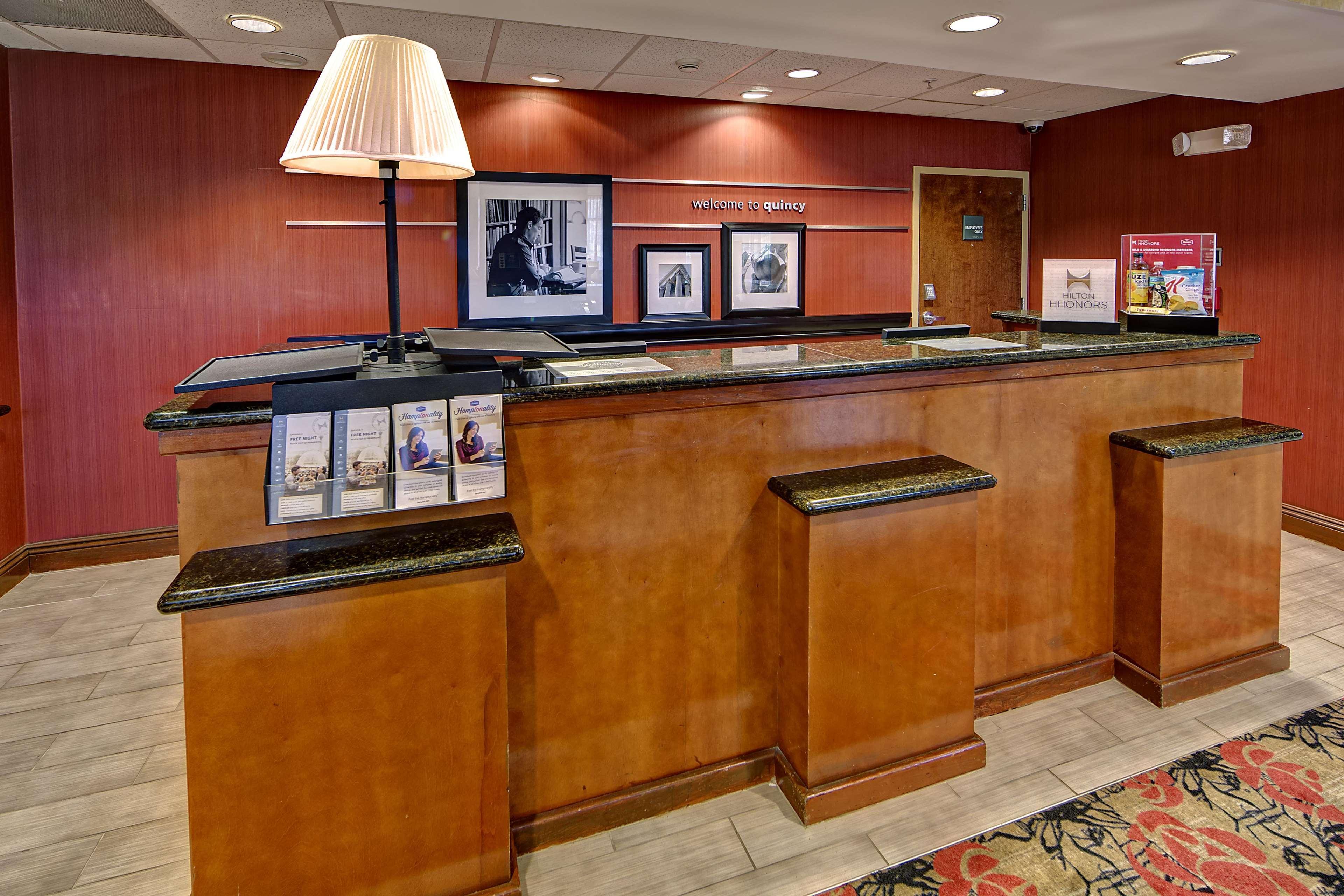 Hampton Inn Quincy Ngoại thất bức ảnh